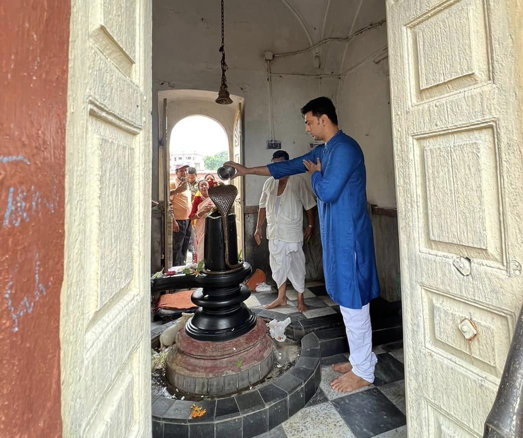 Dev,Actor,Dakshineswar Temple,Byomkesh o Drugo Rahosyo,Cinema