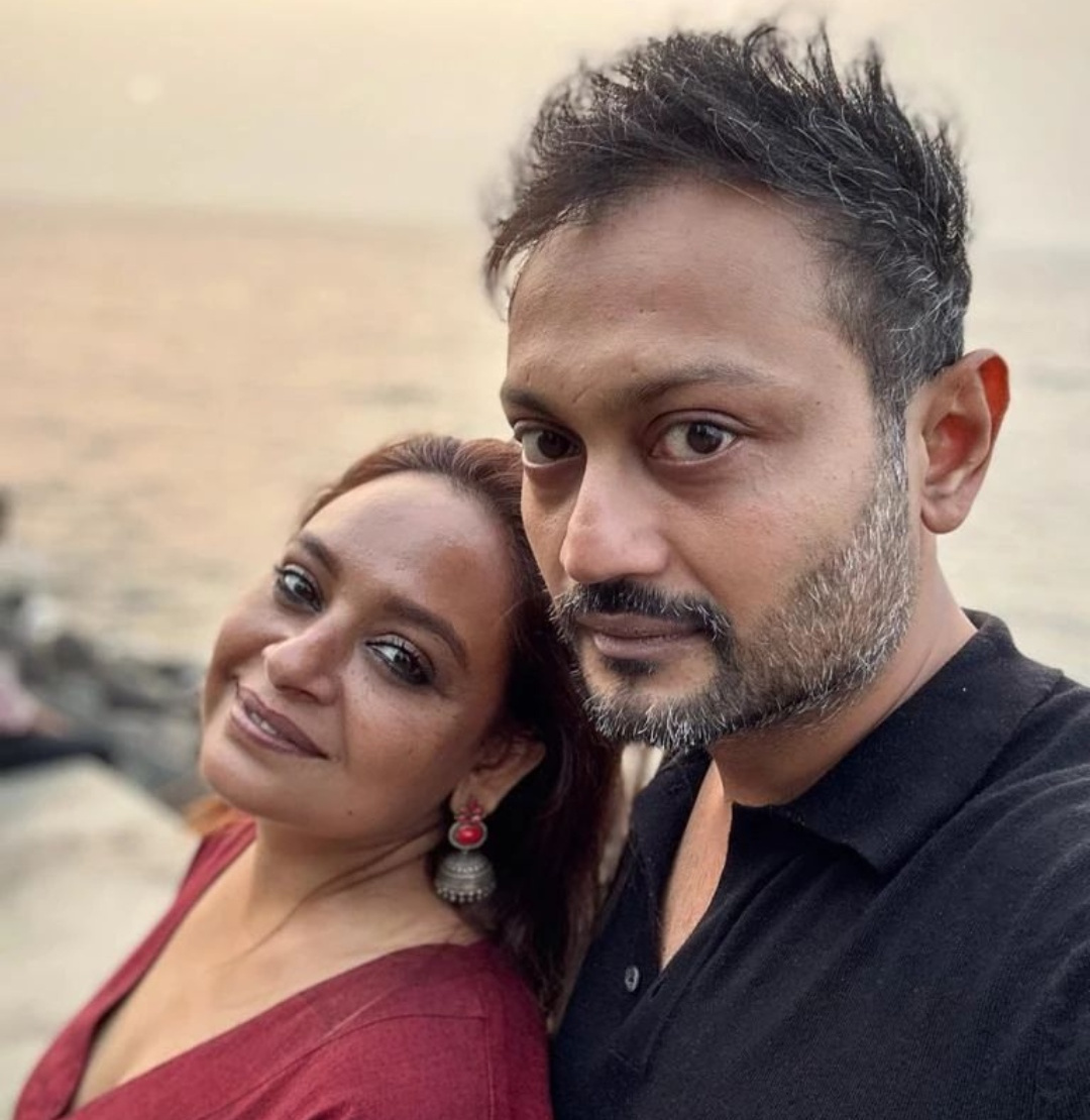 Tollywood,Tollywood story,Birsa Dasgupta,Bidipta Chakraborty,Tollywood couple,romantic photos