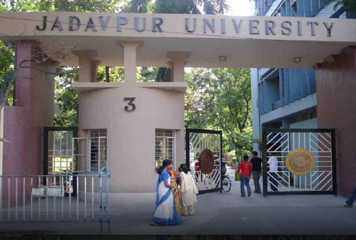 Jadavpur University,West Bengal,Mysterious Death,Student,First Year Student