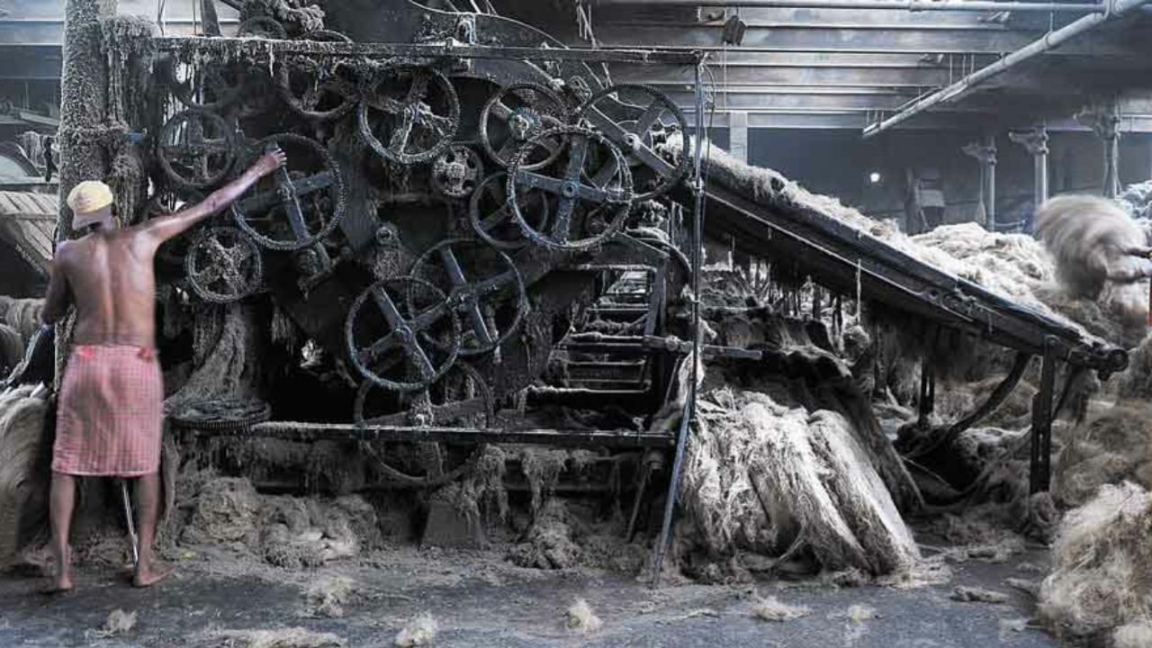 Workers,Employee,Jute Mill,Conflict