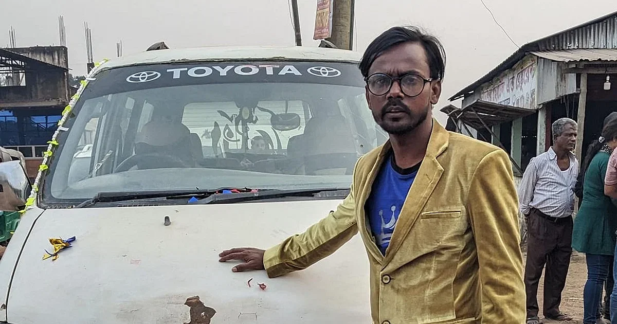 Hero Alam,Microbus,Gift,Bangladesh