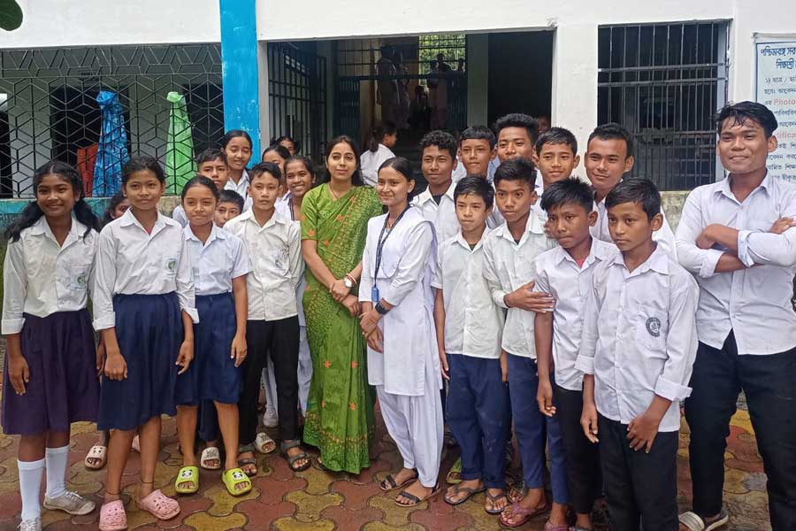 দূর্গা পুজো ২০২৩,কলকাতা,শিলিগুড়ি,যুদ্ধ,অনামিকা,আইন আদালত