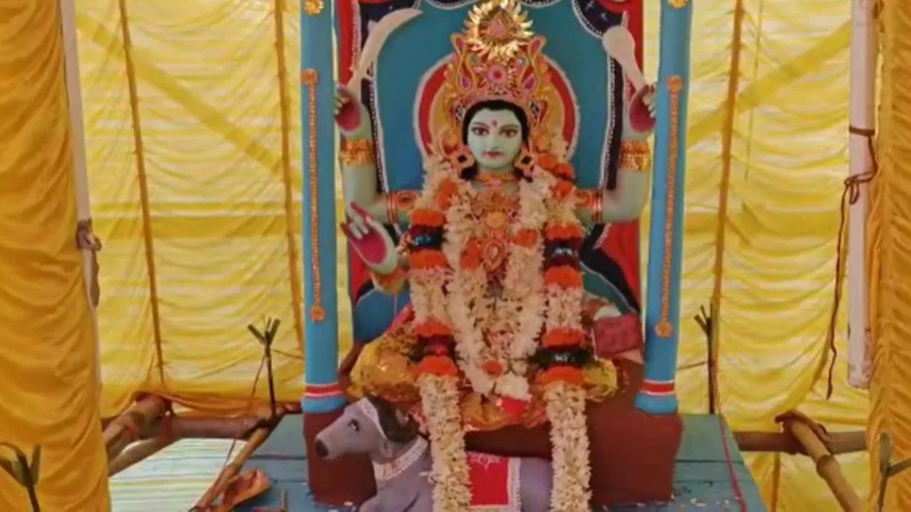 Arambag,bhaiphota,Hooghly,chitragupta,batanal,bhai duj,chitragupta pujo,chitragupta puja,india,west bengal,যমরাজের করণিক চিত্রগুপ্ত,চিত্রগুপ্ত দেবতা,যমরাজ,ভাইফোঁটা,ভাইয়ের কপালে দিলাম ফোঁটা,Bangla News,Latest Bangla News,News in Bangla,Bengali News,Latest Bengali News,News in Bengali