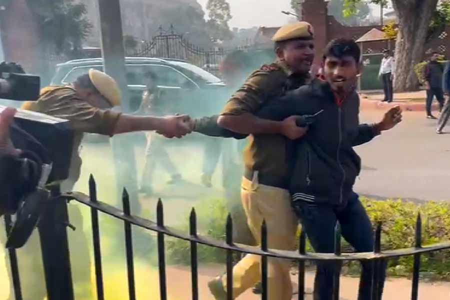 Uapa,attack,colour bomb attack,parliament security breach case,fifth accused arrested,police,security,parliament security,case lodged,complaint lodged