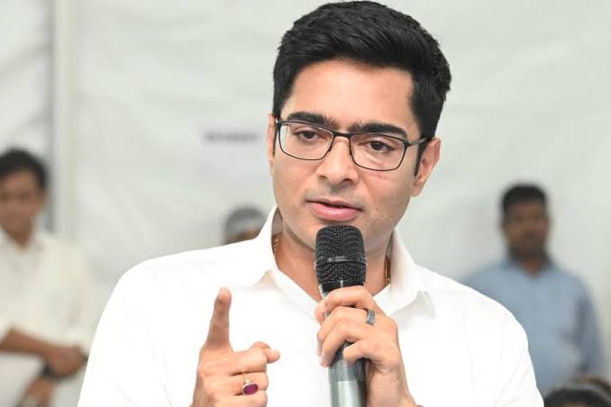 Abhishek Banerjee,Hyderabad,Eye Treatment,Abhishek Banerjee Latest,Kolkata,Trinamool Congress,TMC,Abhishek Banerjee Eyes,Abhishek Banerjee Accident